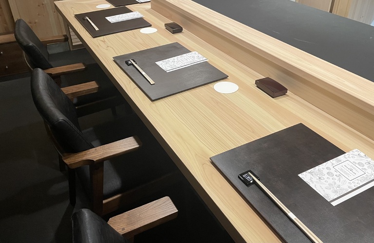横浜の日本料理で気の合う友人と会食を楽しむなら薬石庵 司紀
